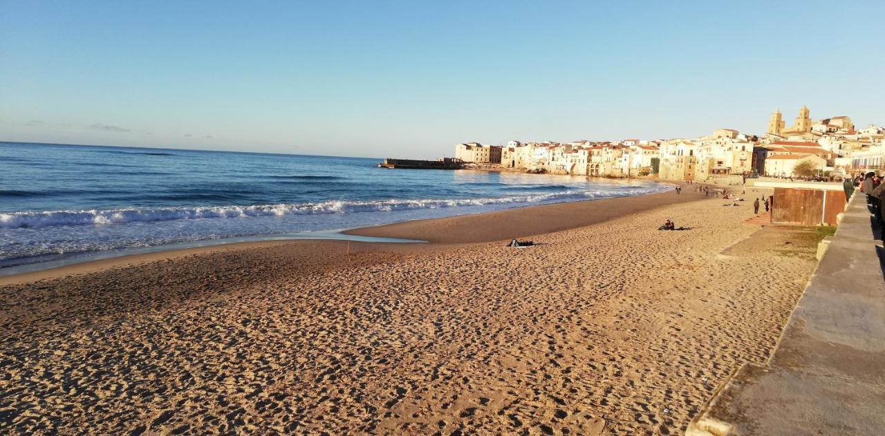 Familyholidays La Finestra Di Fronte Cefalu Ngoại thất bức ảnh
