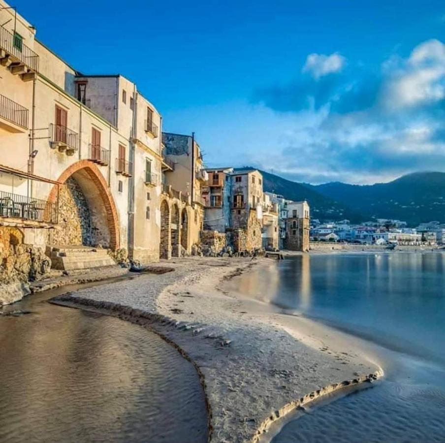 Familyholidays La Finestra Di Fronte Cefalu Ngoại thất bức ảnh